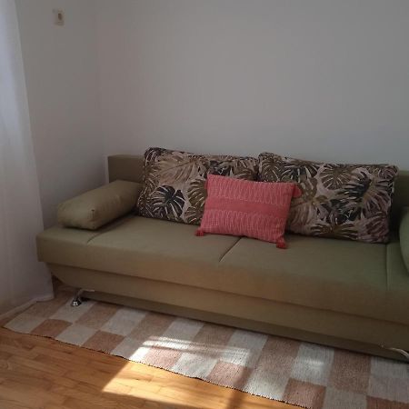 Apartment Mimi Opric Екстер'єр фото