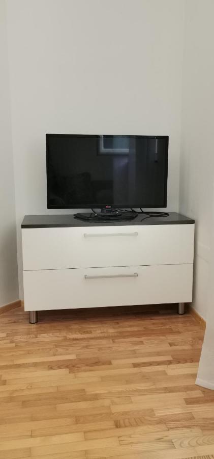 Apartment Mimi Opric Екстер'єр фото