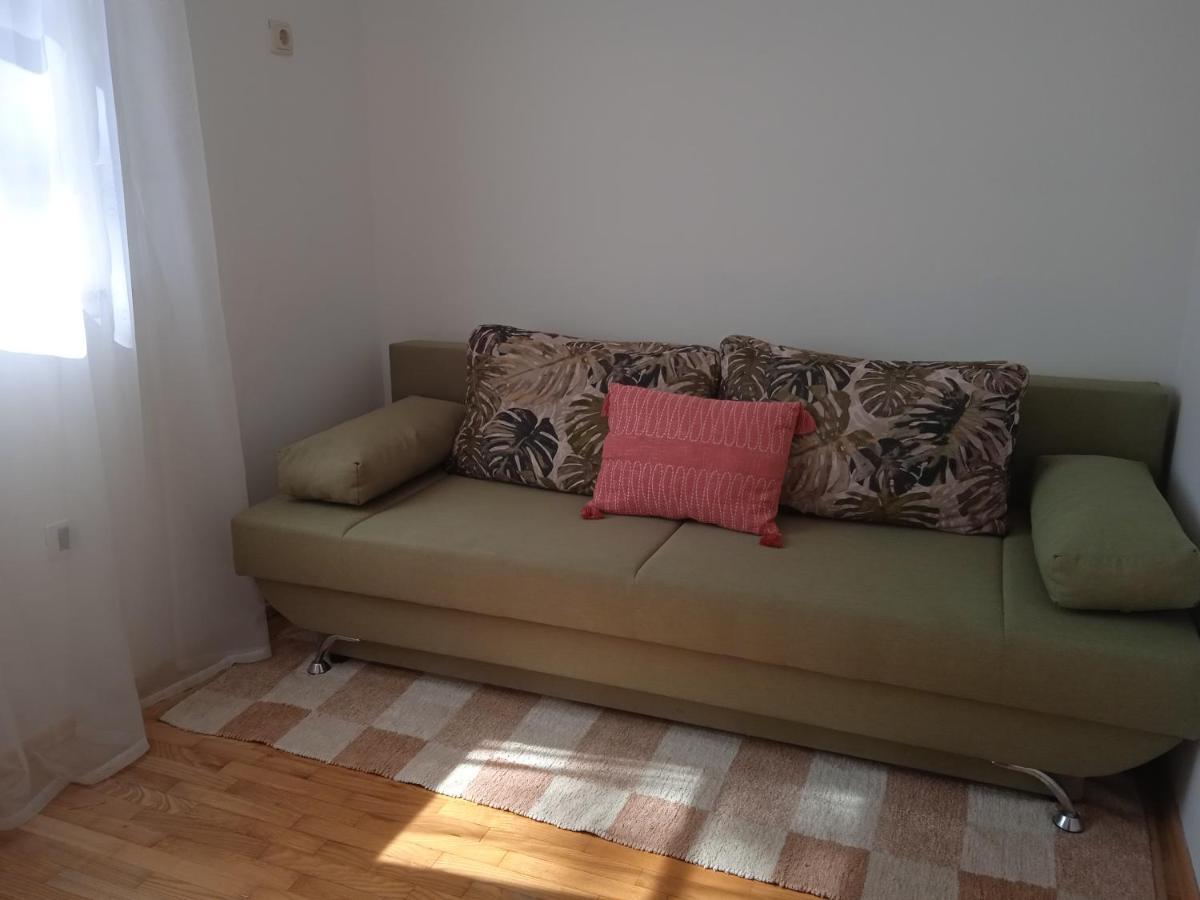 Apartment Mimi Opric Екстер'єр фото