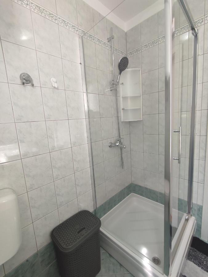 Apartment Mimi Opric Екстер'єр фото